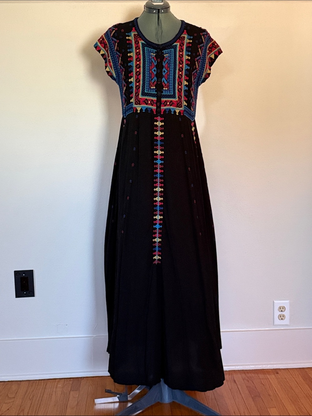 Johnny Was Isla Rayon Challis heavily embroidered flowing Large maxi dress